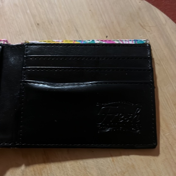 Fresh Supply Co colorful wallet in great condition. - Picture 3 of 7